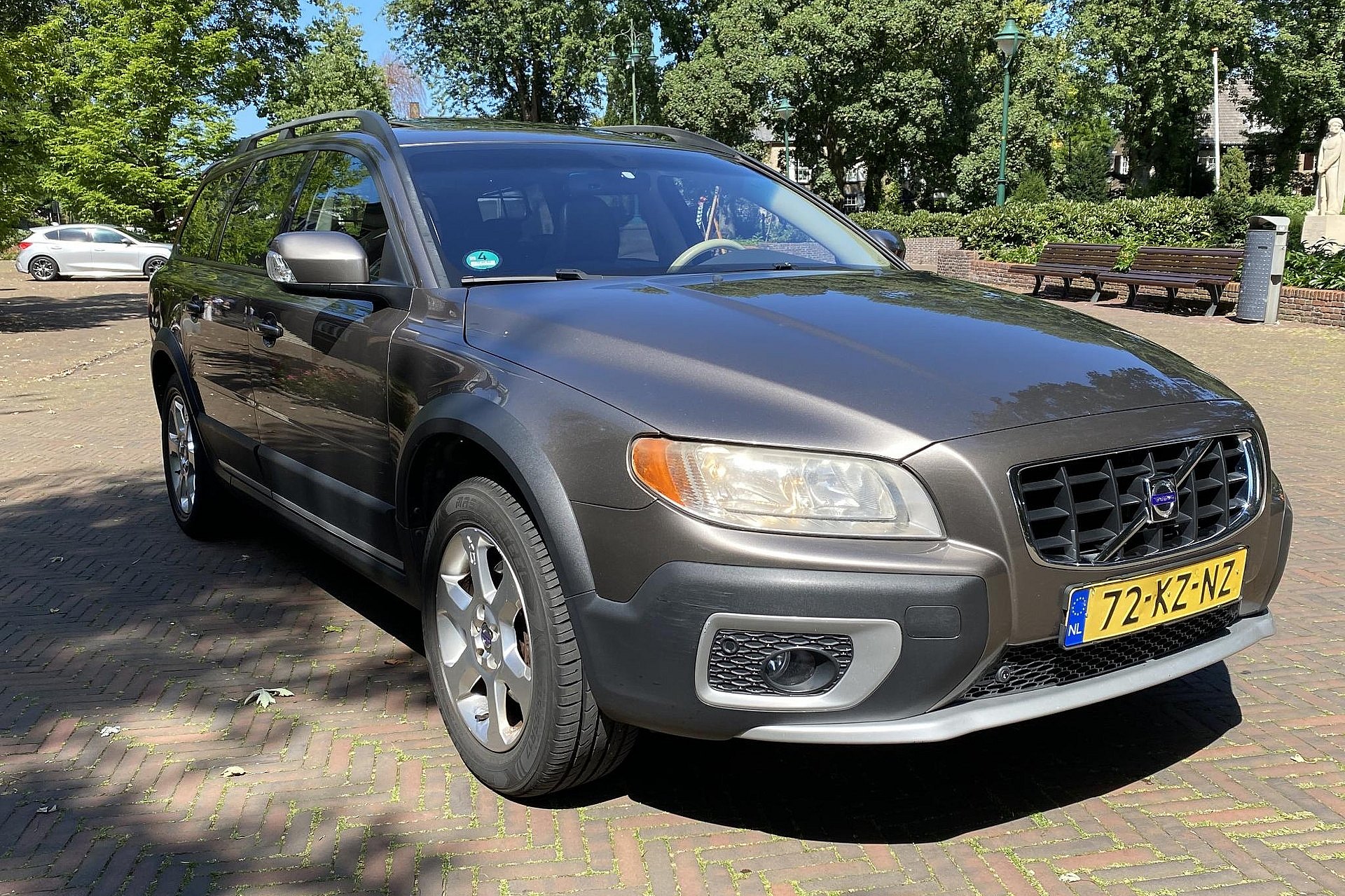 Volvo XC70