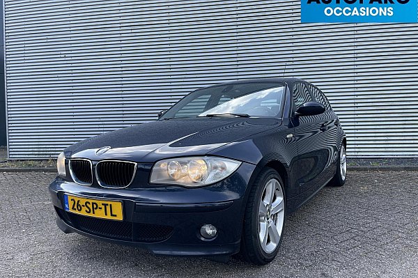 BMW 1-serie 120i High Executive AIRCO, CLIMA, CRUISE CONTROL, AUTOMAAT, SCHERPE PRIJS VANWEGE OLIEVERBRUIK.