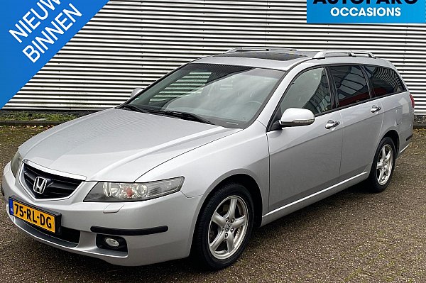 Honda Accord 2.4i Executive AUTOMAAT, LEDER, SCHUIFDAK, TREKHAAK, VOLLEDIG ONDERHOUDEN, PREMIUM SOUND, ALLE OPTIES, YOUNGTIMER.