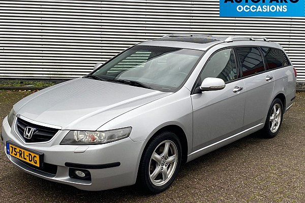 Honda Accord 2.4i Executive AUTOMAAT, LEDER, SCHUIFDAK, TREKHAAK, VOLLEDIG ONDERHOUDEN, PREMIUM SOUND, ALLE OPTIES, YOUNGTIMER.