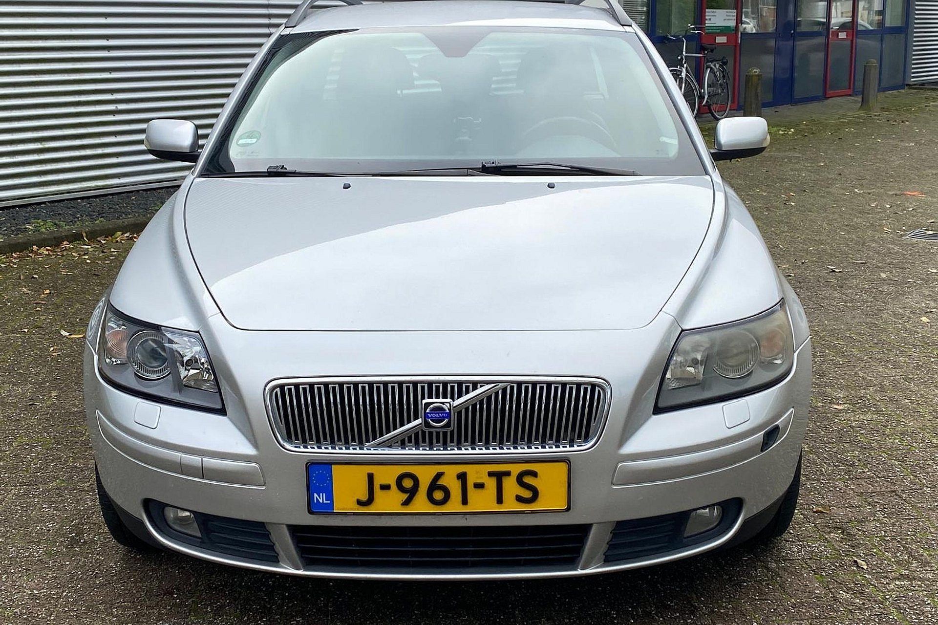 Volvo V50