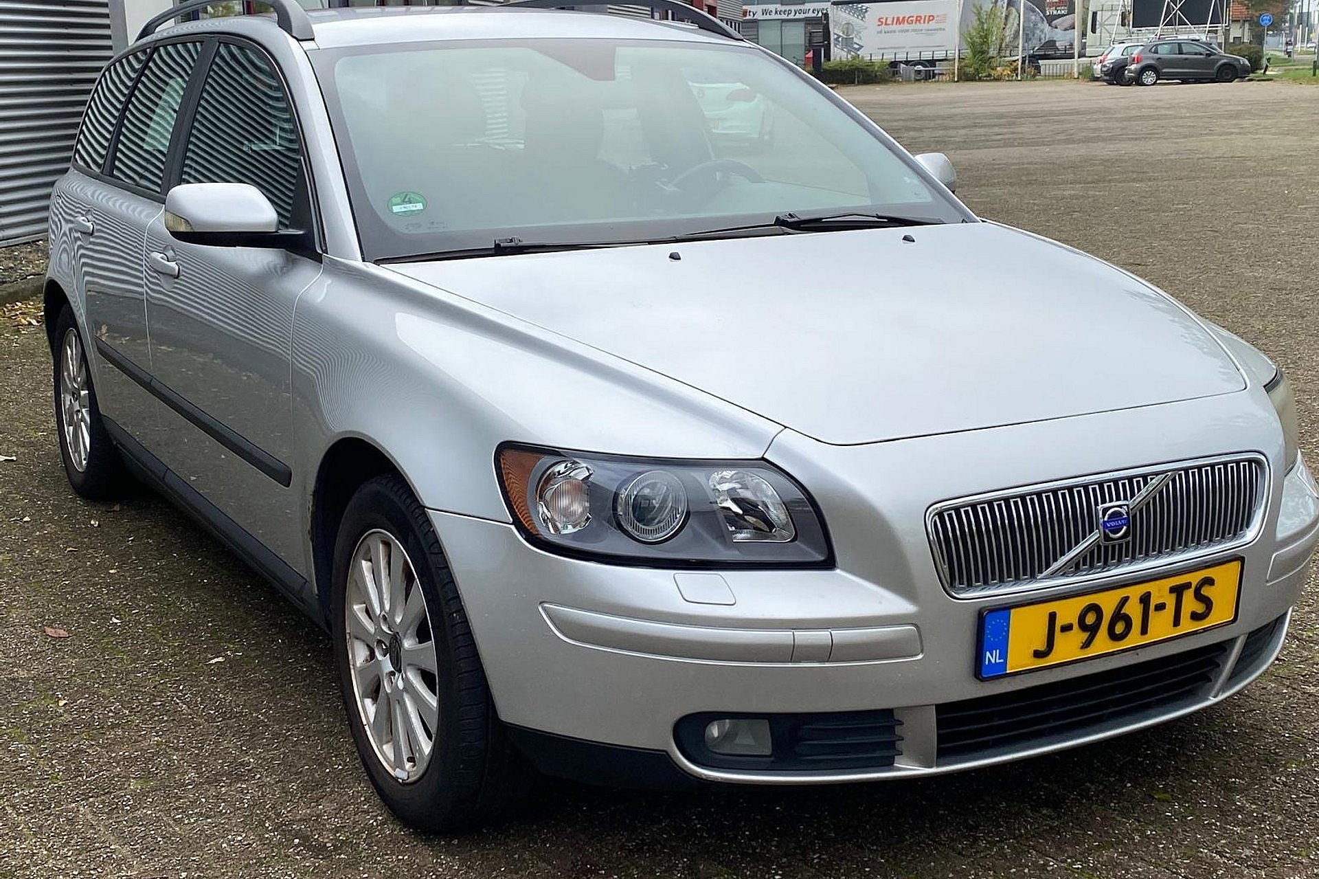 Volvo V50