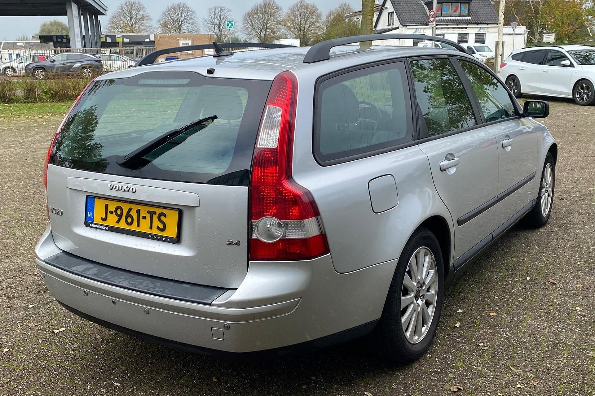 Volvo V50