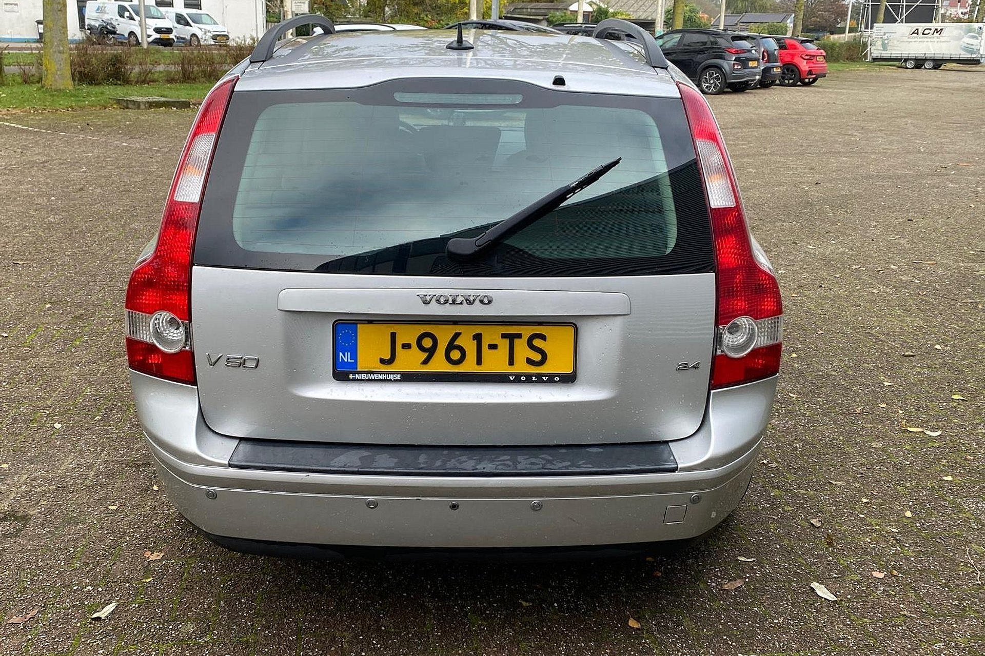 Volvo V50