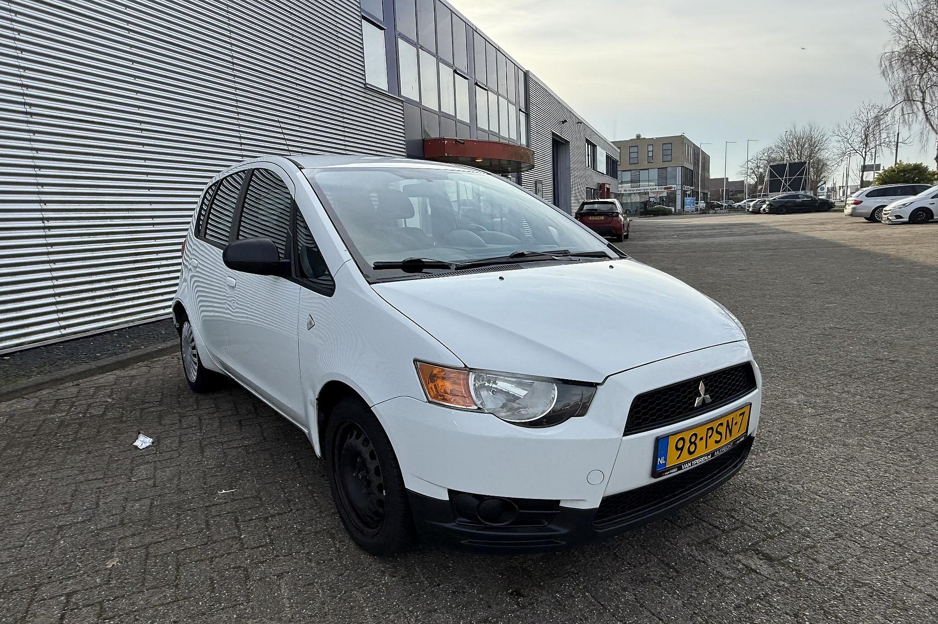 Mitsubishi Colt